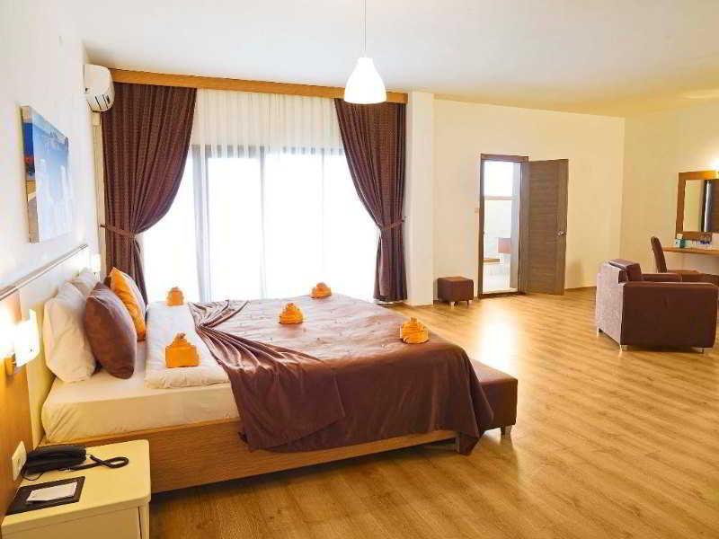 Legend Hotel Riva Extérieur photo
